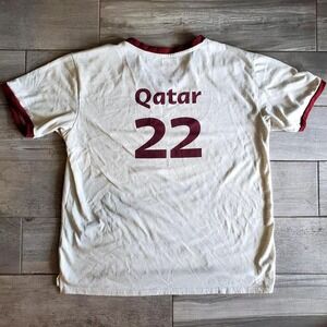 Qatar Airways FIFA World Cup 2022 Men's Size Medium V-Neck T-Shirt